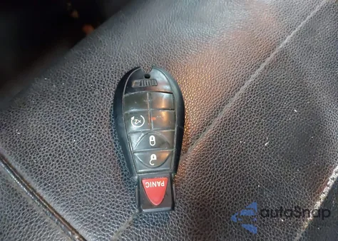 2010 Dodge Ram 1500 Slt/Sport/Trx z USA, uszkodzony, nr VIN 1D7RV1GT2AS214997